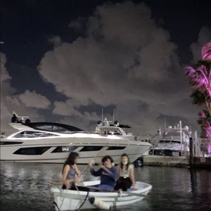 Meet your Posher, Alex